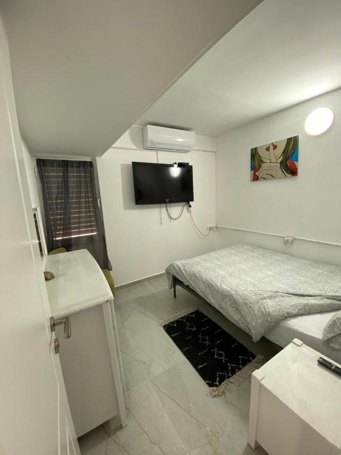 Levis House *